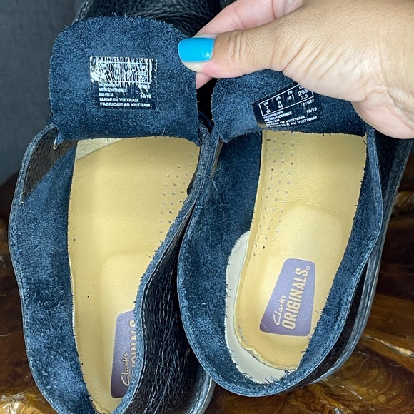 SOLD Clarks Originals Boots - Picture 5 of 6